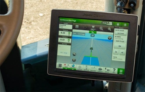 John Deere introduces 4640 Universal Display | Tractor News